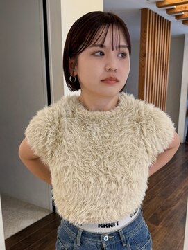 ローネス(LONESS) ぷつっとボブ　ミニボブ　ブラウンベージュ　耳かけボブ