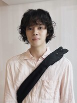 メゾンアクア 表参道(Maison ACQUA)&nbsp;=メンズボブ/フェザーパーマ／MEN’S HAIR/ブルーブラック