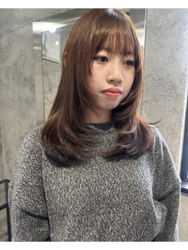 アクシュ(aqush) クールブラウン× レイヤースタイル