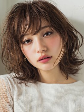 ボンドヘアー(Bond Hair) ミディアムレイヤー/ゆるふわボブ/カール