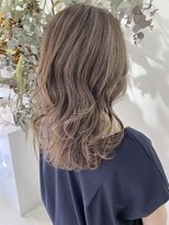 ベルム(Belme)&nbsp;栗色白髪ぼかしハイライトカラー