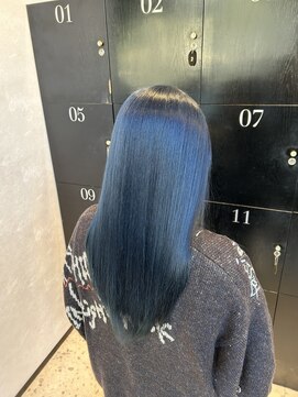 アース 金山店(HAIR&MAKE EARTH) ブルーブラック