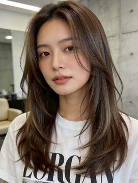 カランエノエル(Calin et Noel) 大人韓国風くびれレイヤー