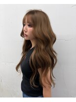 ピア ヤクイン(Pia Yakuin) 韓国風ロングレイヤー×透明感ブラウン