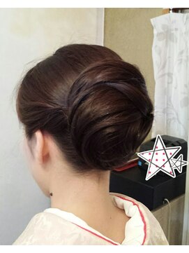 ココン(cocon) すっきりシニヨン