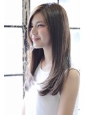 Aimee ナチュラルストレート×プラチナグレージュ