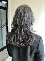 ペネロープ(Penelope)&nbsp;［新宿］ウルフレイヤー/ハイライト/グレージュ　担当　夕島