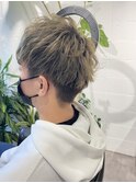 ツーブロック_マッシュショート_アッシュベージュ