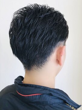 グランデュール 東静岡池田店(GRANDEUR) ツーブロスタイル