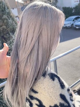 アフューズバイストゥー(Vfuse by StueW) ホワイトシルバー[倉敷][岡山]