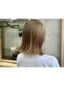 【口コミ多数！】柔らい質感×透明感カラー◎ブリーチなしでも叶うこなれ感と艶っぽさを両立したスタイルへ