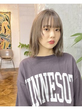 アペロ 柏(Apero) sheer beige / layer bob