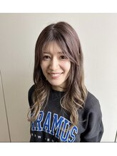 『 ヤマサキ　マサコ（instagram：mkmk_vylo）　→　インナーカラーの支持率No.1 』