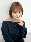 グレージュ切りっぱなしボブ前髪ありミニボブミルクティベージュ