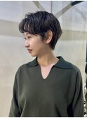 ”ハンサムショート×ゆるパーマ”
