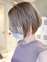 エリマ 武蔵小杉(elima) 武蔵小杉白髪染めショートヘアタッセルボブミルクティーベージュ