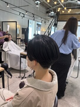 グランデュール 浜松東若林店(GRANDEUR) ハンサムショート