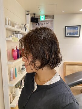 ローグ(Logue) ボブレイヤー/パーマ