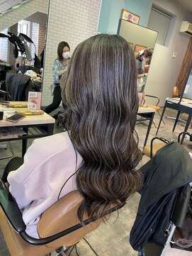 ステレオ ヘアデザイン 安城店(STEREO HAIR DESIGN) ♪ハイライトカラー2月