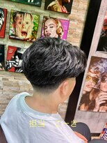 ムア(MUA)&nbsp;毛流れセンターパート