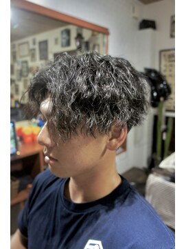 ヴェナ(VeNA) メンズパーマスタイル