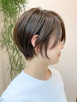 ミィ 表参道(mee.)&nbsp;【mee.】ハセガワヒトシ　ベージュ　丸み大人ショート