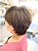 ショートボブ