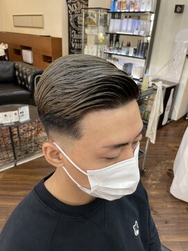 オンフリーク(ON FLEEK) ＃パートスタイル＃ブリーチ＃メンズカット＃刈り上げ＃下関