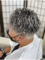 ロジーリリーヘアーズ(Rosy Lily hair's)&nbsp;ツイストホワイトハイライト