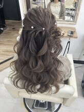 プティクローシェ(petite cloche) 【お呼ばれ】サイドお団子ハーフアップ ヨシンモリ巻き