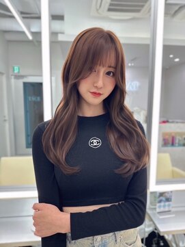 テイス 新宿(TACE) 大人ヨシンモリ[ネビージュ/黒髪/小顔/新宿]