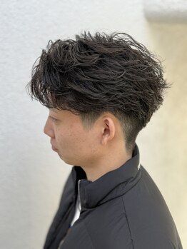 パーラー(PARLOR)の写真/ナチュラルなパーマでONもOFFもカッコよく!!