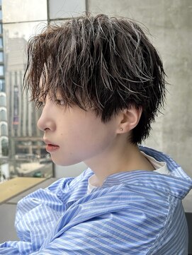 キュー 銀座(cue) センターパートのソフトツイストパーママッシュウルフ