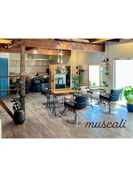 落ち着いた雰囲気の隠れ屋プライベートサロン♪アットホームな空間でゆったりと過ごせる◎[原宿/表参道]