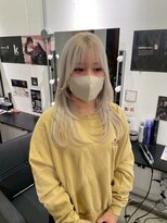 キング 心斎橋店(K!ng)&nbsp;ハイライトカラーミルクティーベージュレイヤーカット