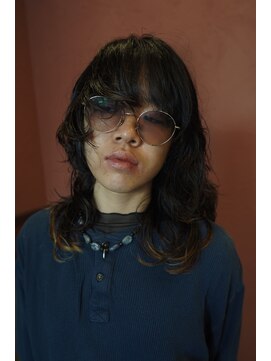 チヴォリ(CIVOLI) レイヤーパーマ×テールブリーチ