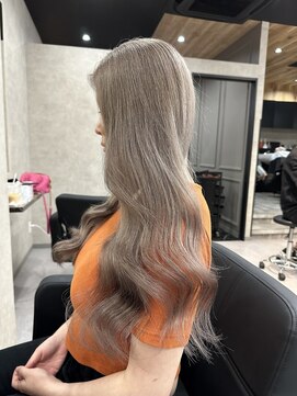 ラピス 大阪心斎橋店(Lapis) グレージュ