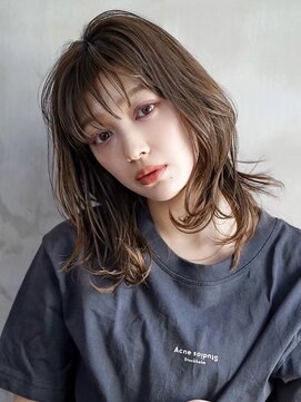 ギークス(GEEKS) 【GEEKS渋谷】伸ばしかけロング/ウルフ/顔周りレイヤー/冬カラー