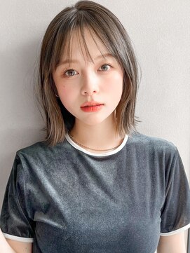 リヤン 表参道(lyann) くせ毛風カール前髪ミディアムレイヤーカット艶感イメチェン