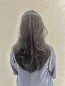 ビルド(build) ブリーチなしグレージュレイヤーカット