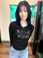 スリット(slit)&nbsp;ネイビーブルーとウルフ / SYU