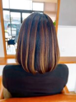 ヘアーブランドジン ティアラ(HAIR BRAND Jin Tiara)&nbsp;アンブレラカラー×丸みミディアムボブ【松山美容室】