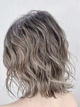 アルバム 新宿(ALBUM SHINJUKU) ハイトーングレージュ_センシュアルショート_ba222672