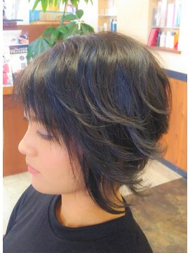 ラスティー(hair collection Rusty) 前下がりブルーメッシュカラー