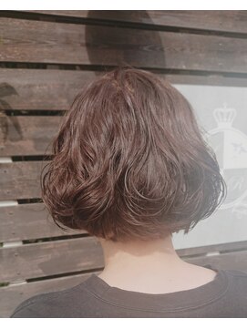 安田成美さん風ウェーブボブ L ノマニカ ミラート バイ ルレーヴ Noma Nika Mirrort By Le Reve のヘアカタログ ホットペッパービューティー