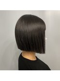 黒髪ぱっつんボブ