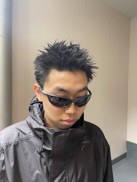 ウェルネス(Wellness) ツイストスパイラルサイドパートスキンフェード62