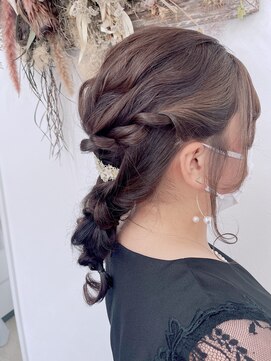 ダンクレスト(Daan Crest) 【シニヨン】