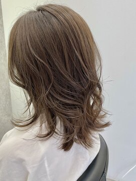 プレジールバイラファブリック(PLAISIR by LA FABRIQUE) PLAISIR/佐々木　ナチュラルベージュ　ミディアムレイヤー　草加