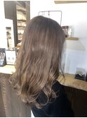 暗めのミルクティーベージュ20代/30代/40代/50代